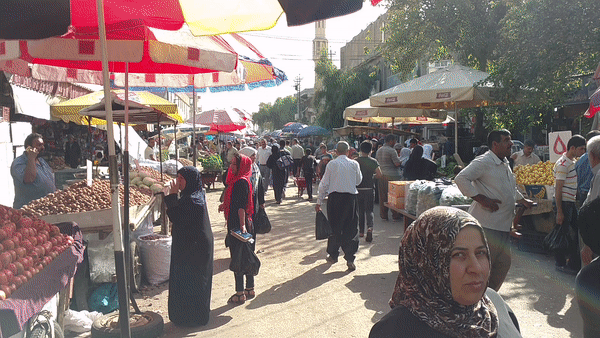 bustling souq in Slemani
